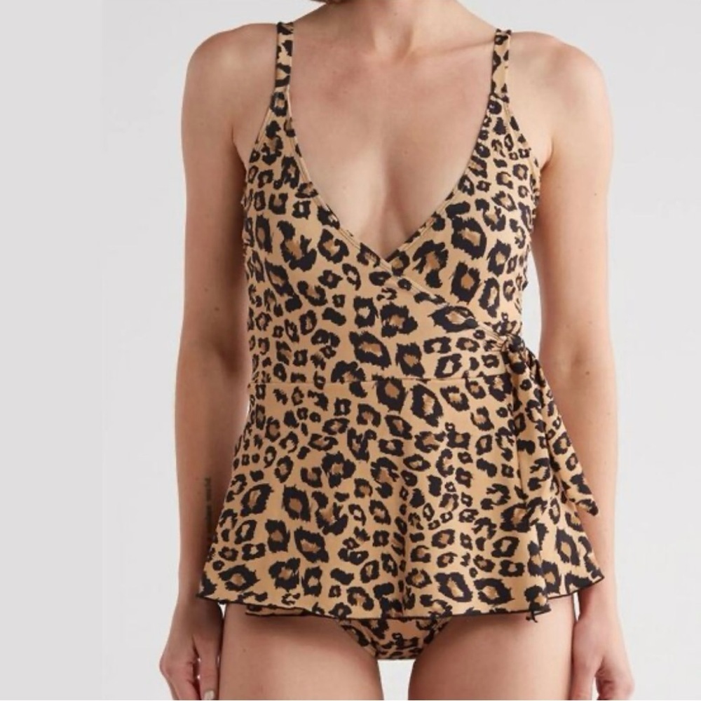 Betsey Johnson Faux Wrap Leopard print 1pc Swim Dress Bathing Suit 2X plus
